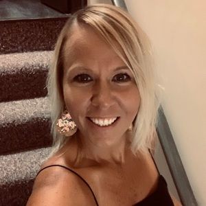 Meet your Posher, Melanie